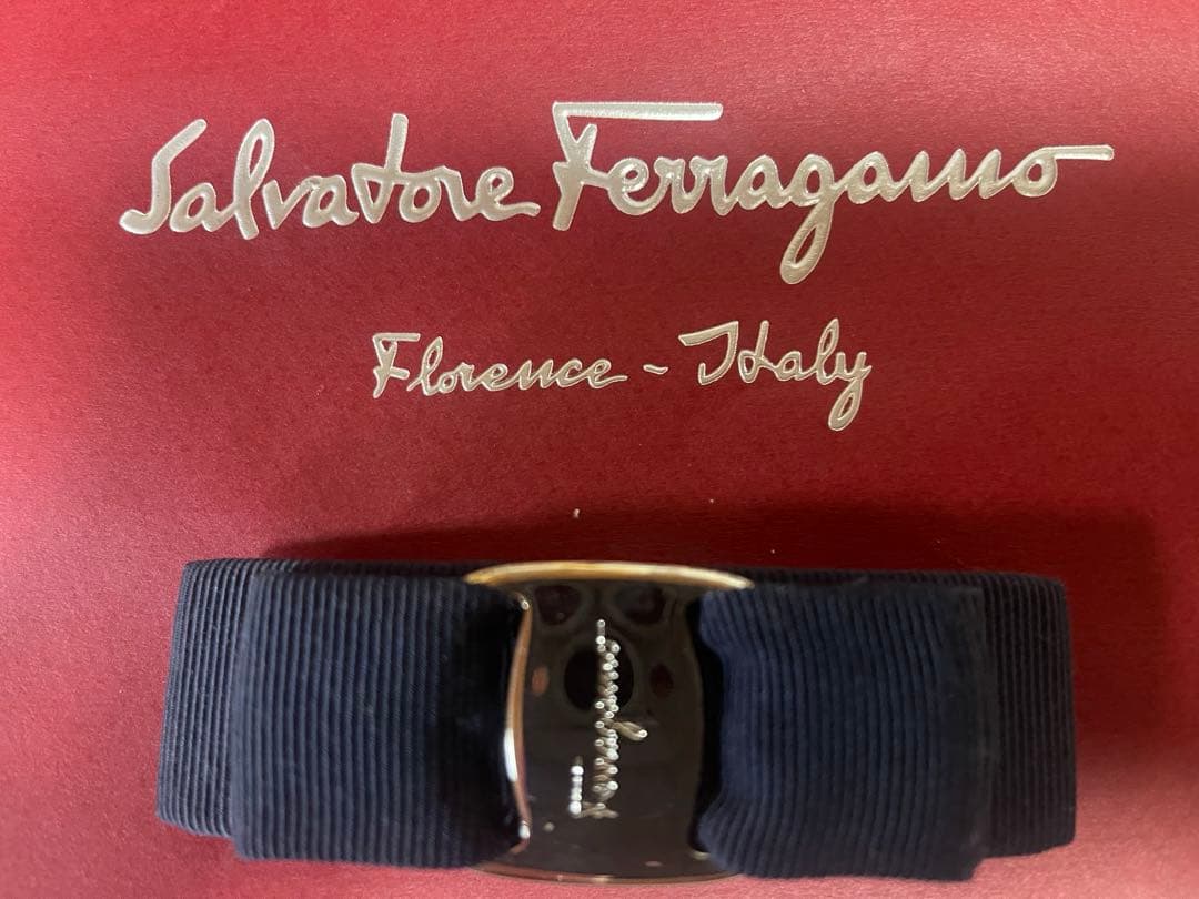 【美品】Salvatore Ferragamo バレッタ リボン ヘアアクセ