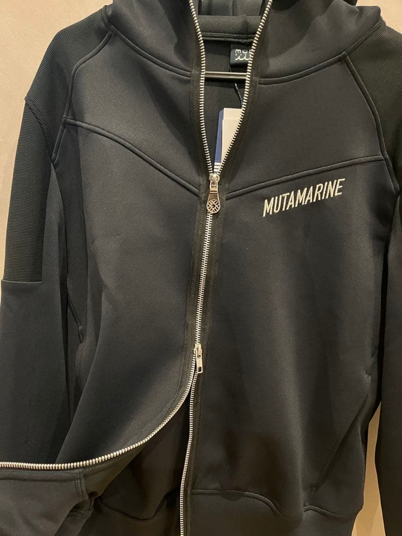 【新品未使用】muta MARINE ゴルフ セットアップ 黒 5 M オシャレ