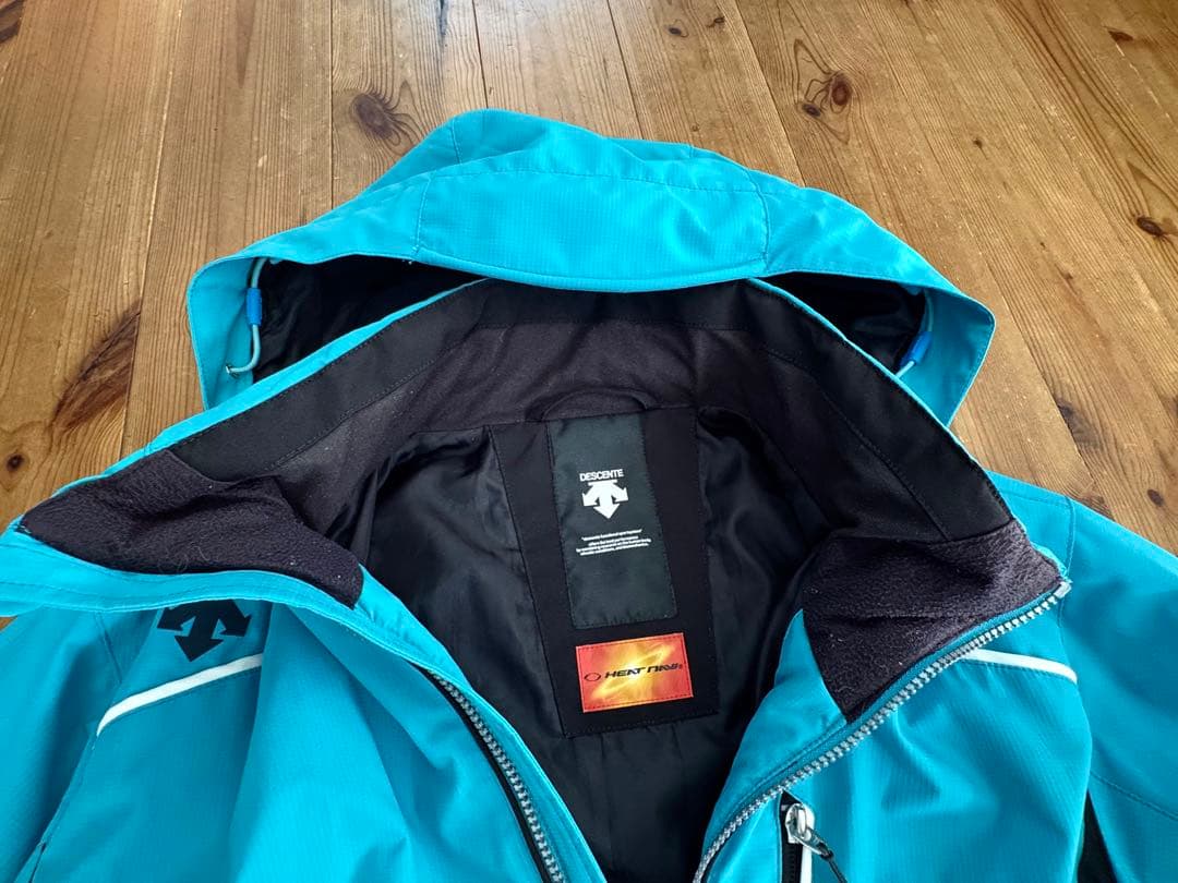 さち 様DESCENTE HEAT NANI デサント　スノーボードウェアセット