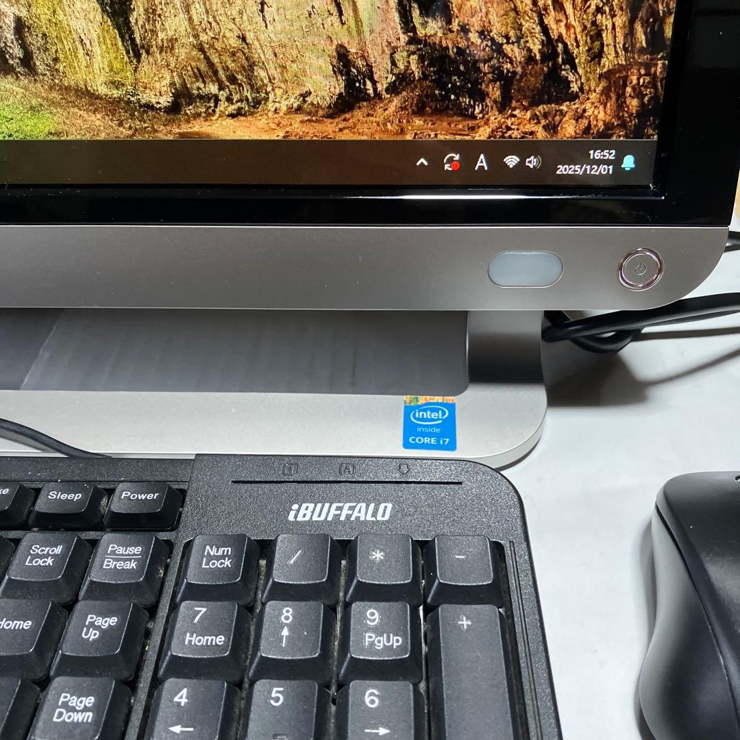 TOSHIBA REGZA PC Wi11core i7 SSD美品