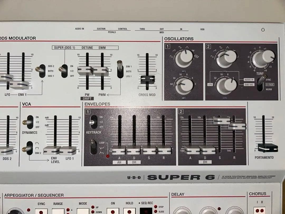 【完動品】U.D.O. SUPER 6 desktop アナログシンセサイザー