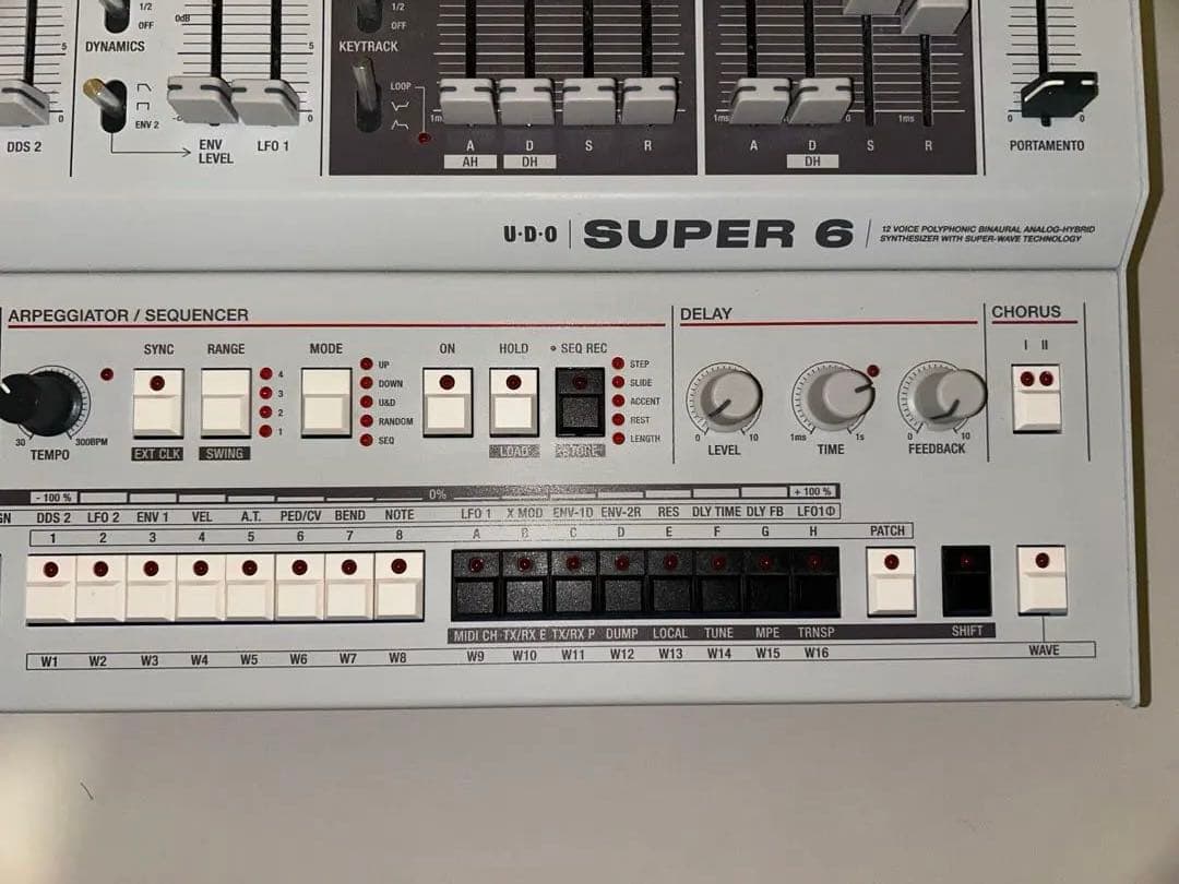 【完動品】U.D.O. SUPER 6 desktop アナログシンセサイザー