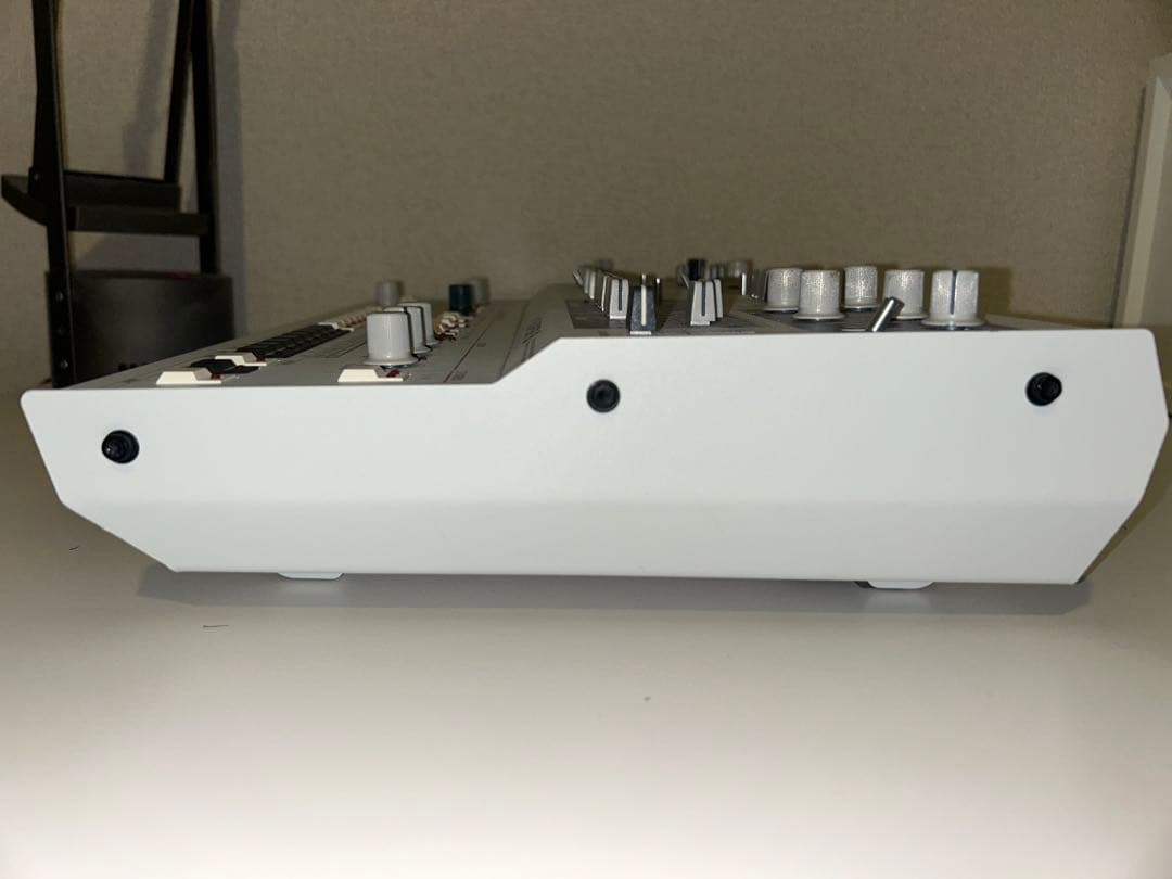 【完動品】U.D.O. SUPER 6 desktop アナログシンセサイザー