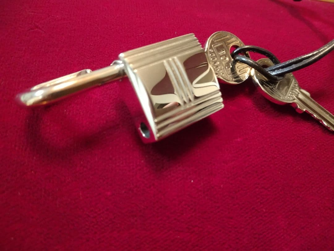 【極美品】HERMES エルメス 　カデナ南京錠　鍵2ケ