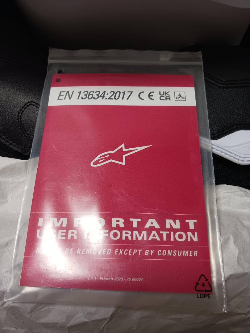 1/24まで　alpinestars バイクブーツ ブラック/ホワイト