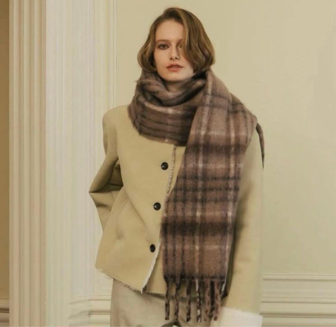 THE TOÉ Eberhard Check Muffler