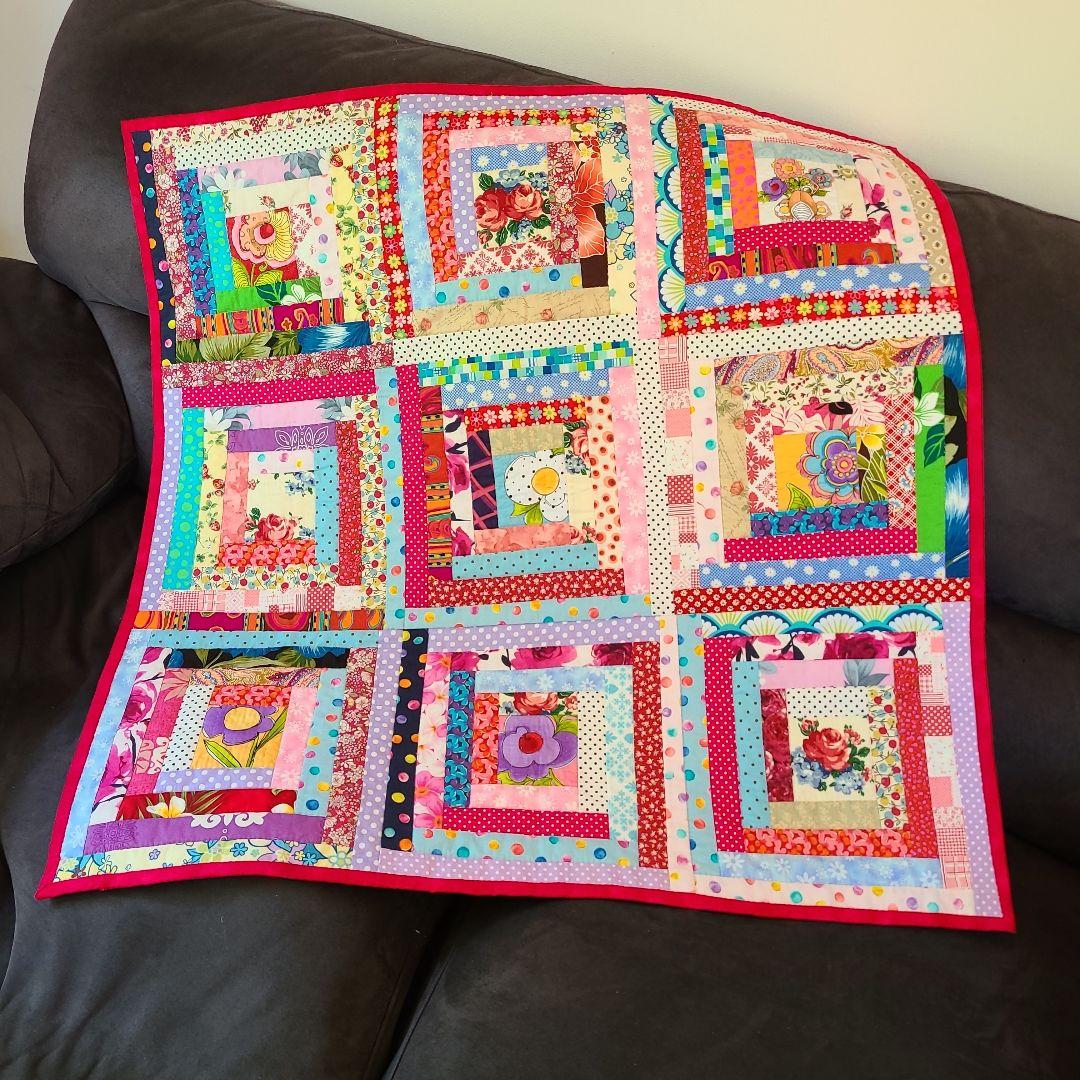 カラフルなパッチワーク タペストリー