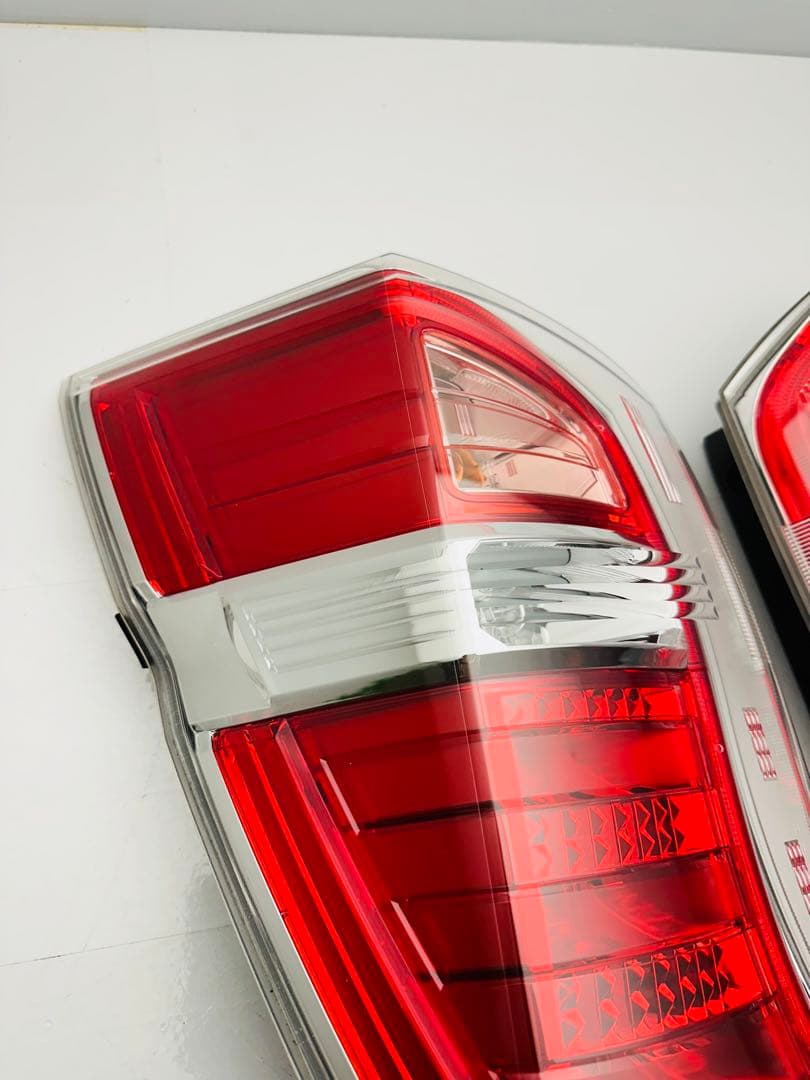 ステップワゴン スパーダ LED テールランプ STANLEY W0587