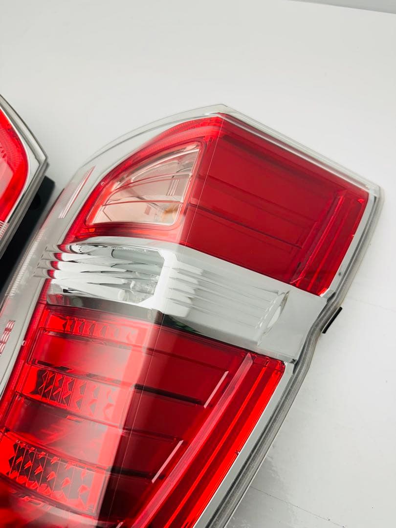 ステップワゴン スパーダ LED テールランプ STANLEY W0587