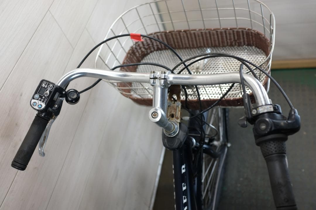 【ia】期間限定セール価格にて販売中 BS アシスタ3段　8.9Ah充電器あり