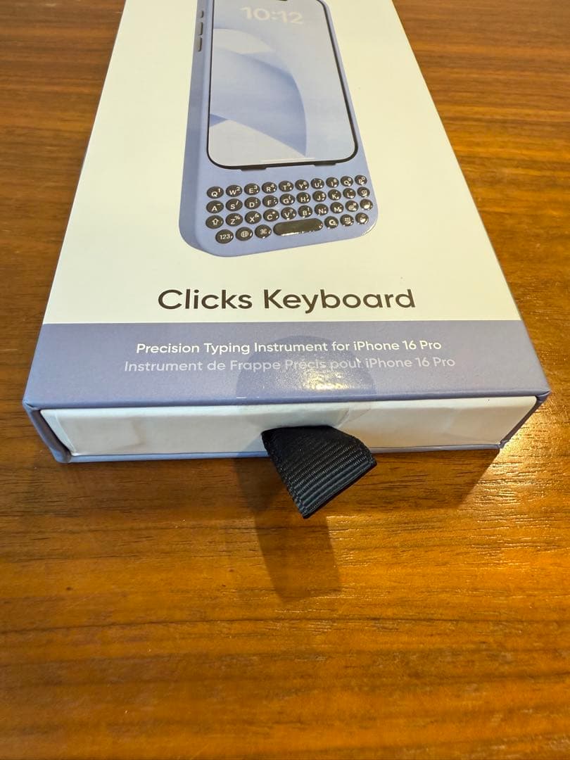 Clicks(クリックス) iPhone16Pro キーボード付ケース