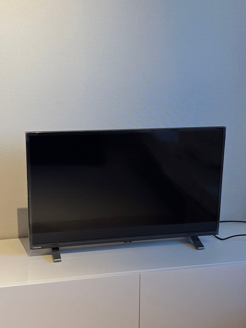 REGZA 32インチ 液晶テレビ 本体