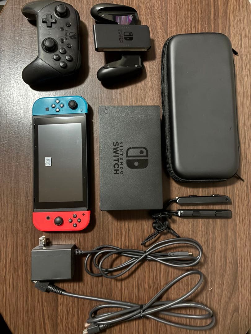 ☆たりーず様☆ Nintendo Switch 本体 + プロコントローラー