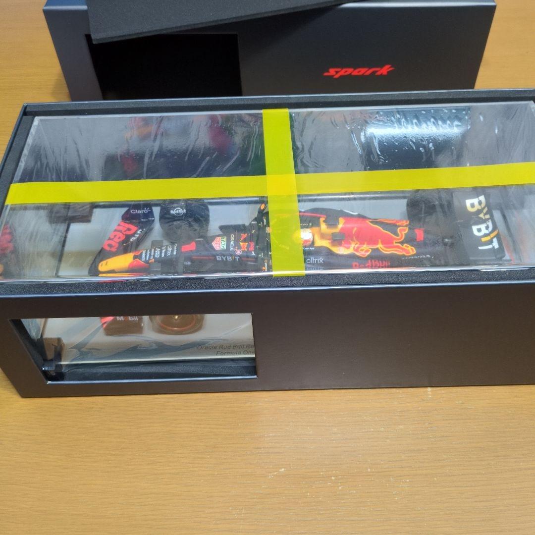 RedBull RB18 1／18 Winner Japanese GP