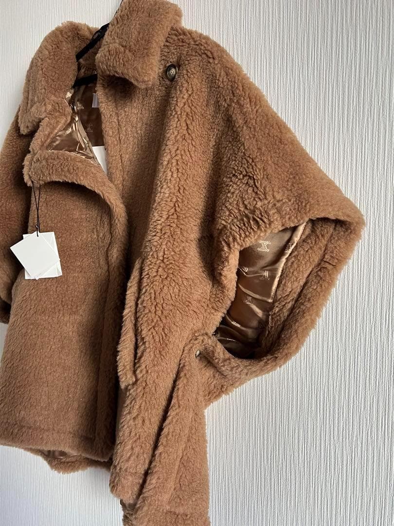 J*M様 【新品未使用・タグ、箱付】マックスマーラ　ケープ TEBE