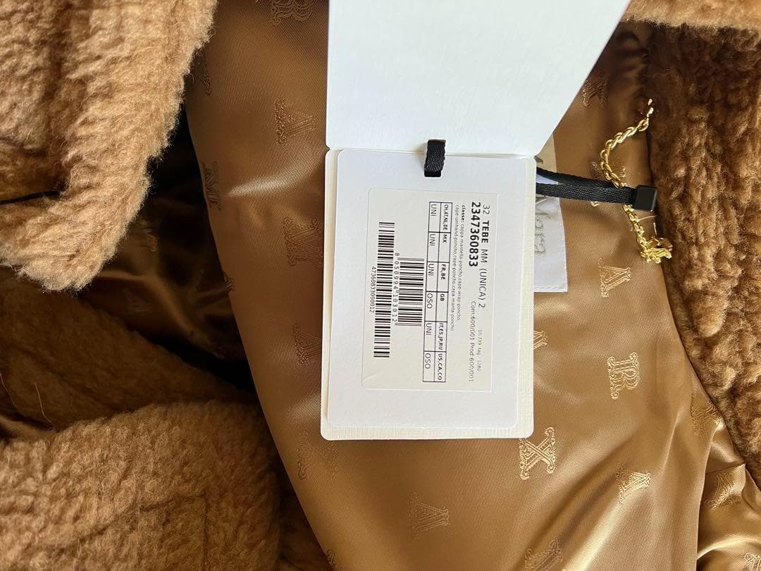 J*M様 【新品未使用・タグ、箱付】マックスマーラ　ケープ TEBE