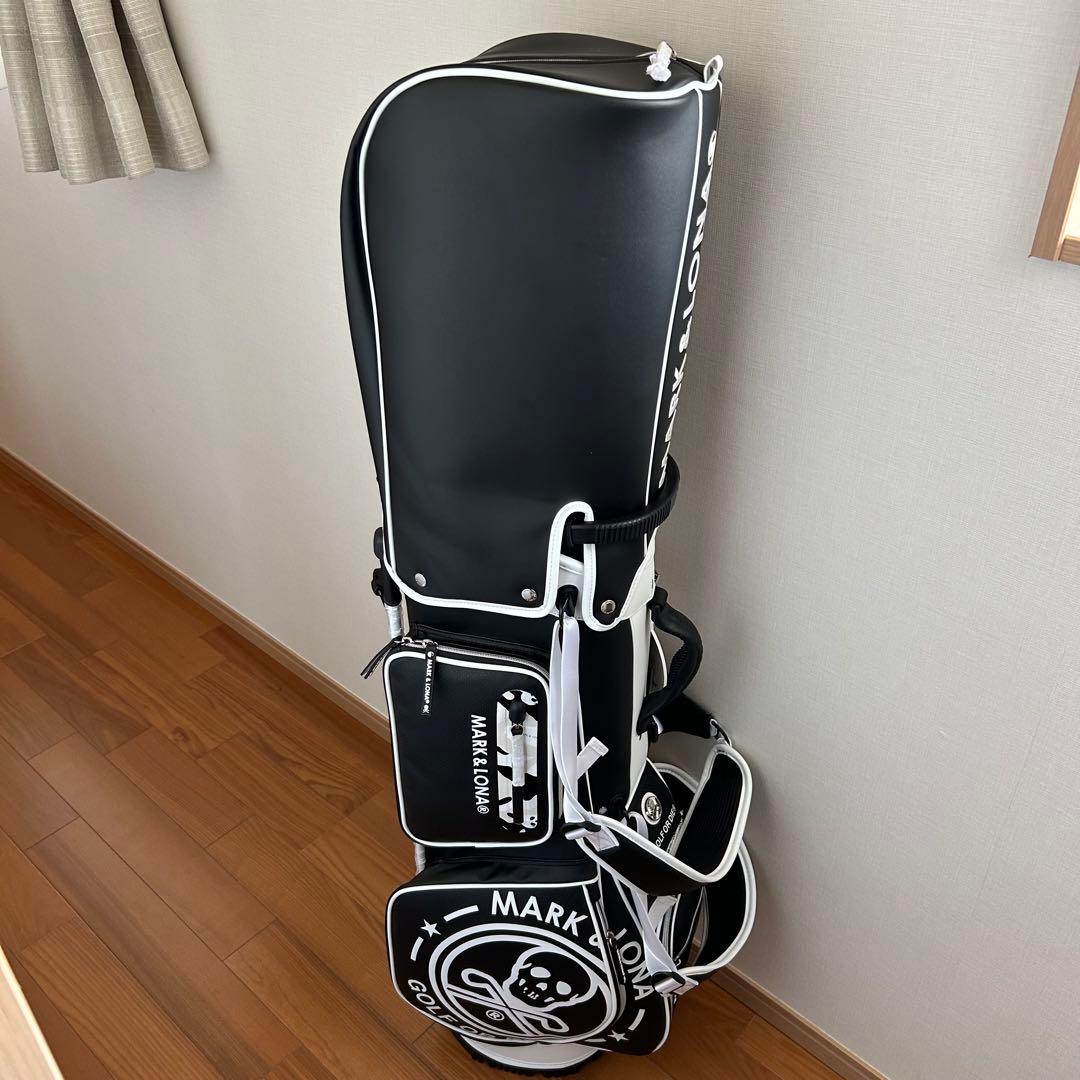 マークアンドロナ　マッシブキャディバッグ　ブラック　黒色