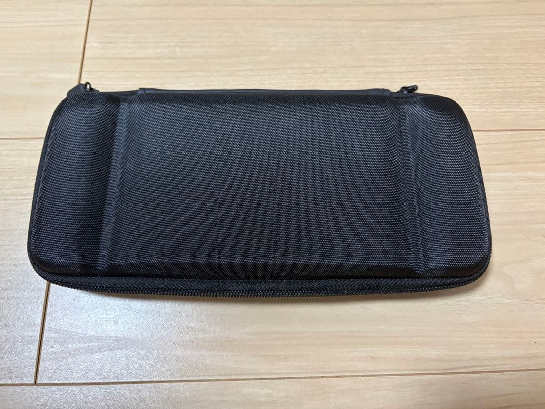 Nintendo Switch 本体　箱付き　ケースとグリップコントローラー付き