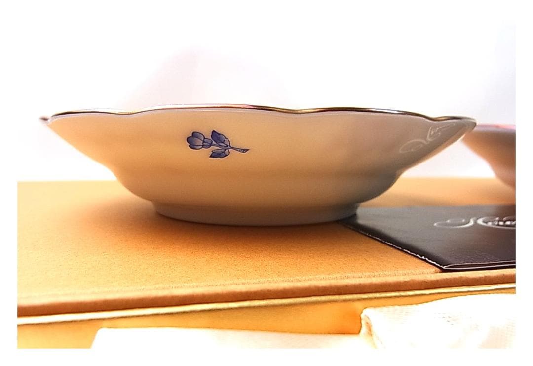 正規未使用自宅保管品Herendヘレンドヴィクトリアブーケ小皿プレート2枚箱有