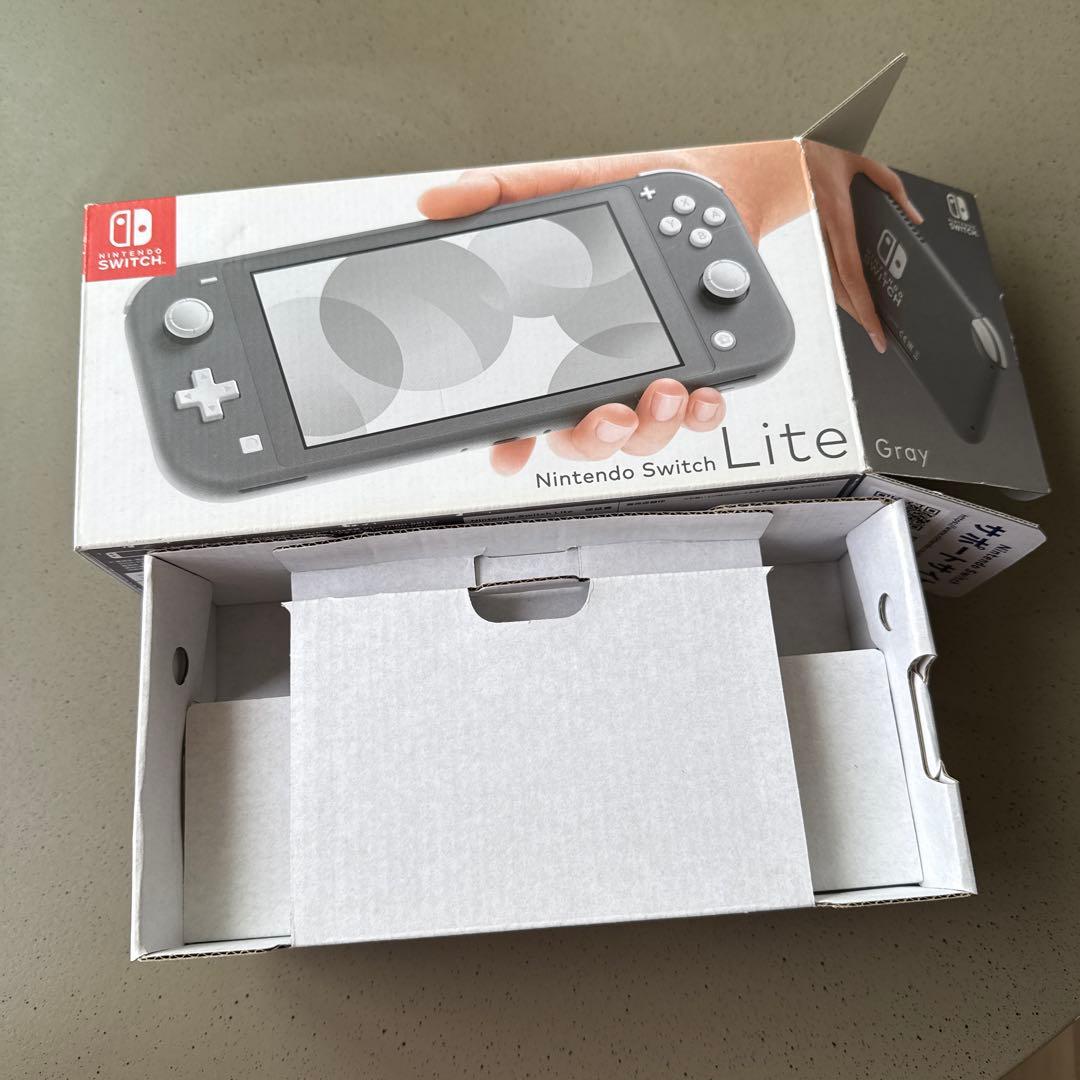 Nintendo Switch Liteニンテンドースイッチ ライト＋専用ケース