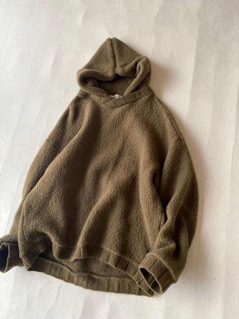 トゥモローランド TOMORROWLANDウールボアフーディーパーカー