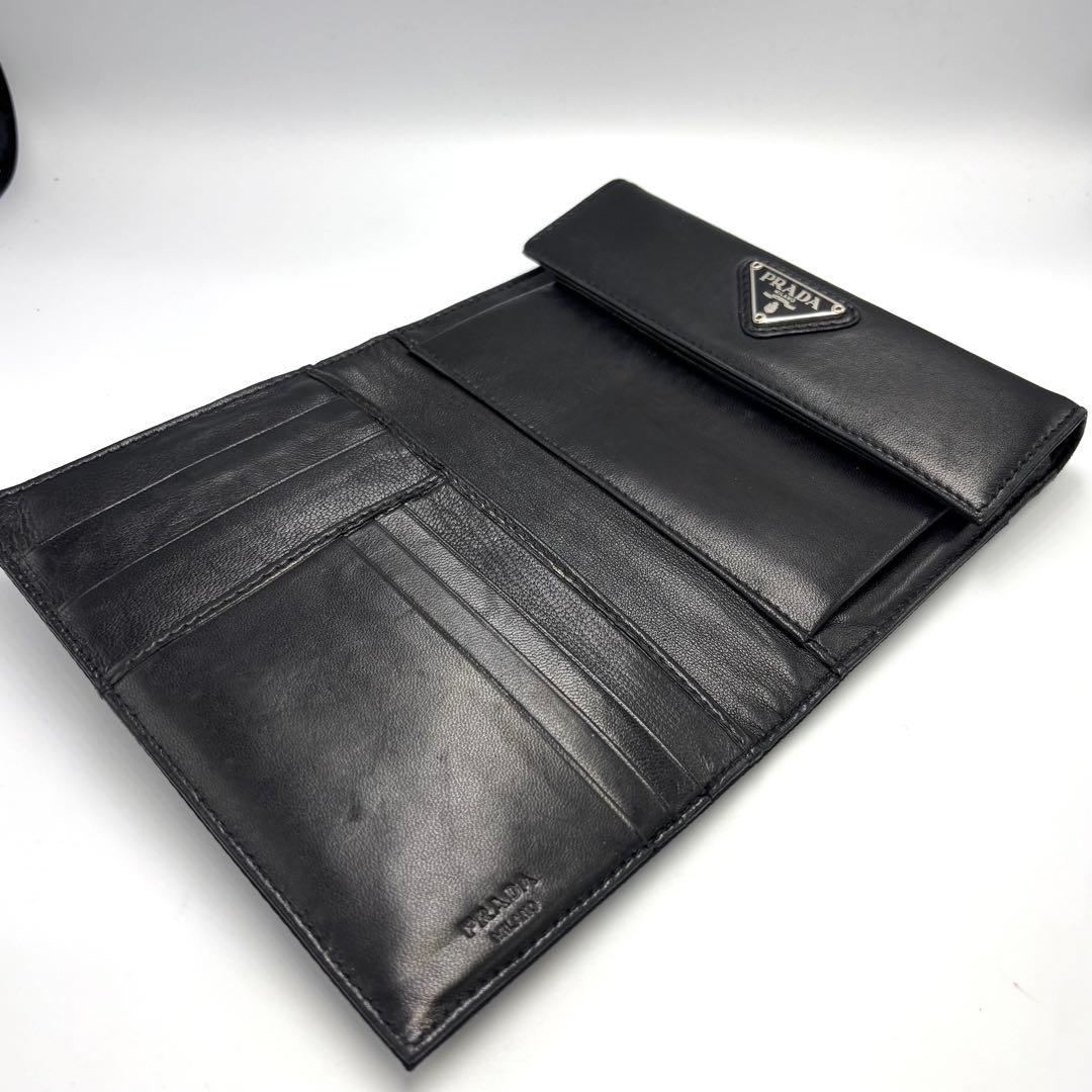 美品　プラダ　ナイロン/レザーブラック三つ折り財布　三角ロゴ　レディース　メンズ
