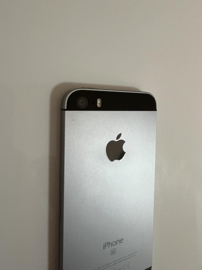 ぽ　iPhone SE（第1世代）128GB SIMフリー 動作確認済み