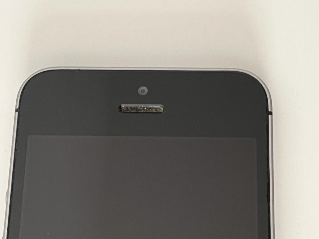 ぽ　iPhone SE（第1世代）128GB SIMフリー 動作確認済み