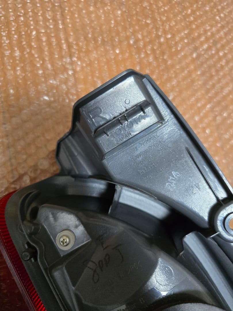 ハイエース 200系 テールライト トヨタ 純正 ⁴⁰