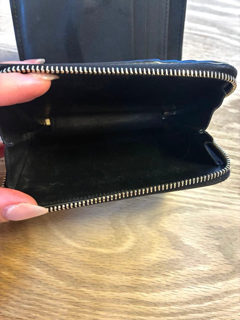 YSL ブラック 二つ折り財布♡※写真追加しました！擦れご確認ください