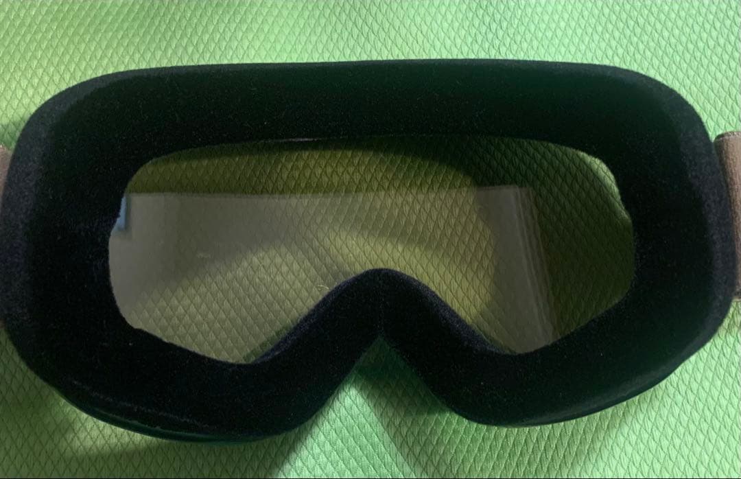 REVOLT ゴーグル　スーパーライトフレーム