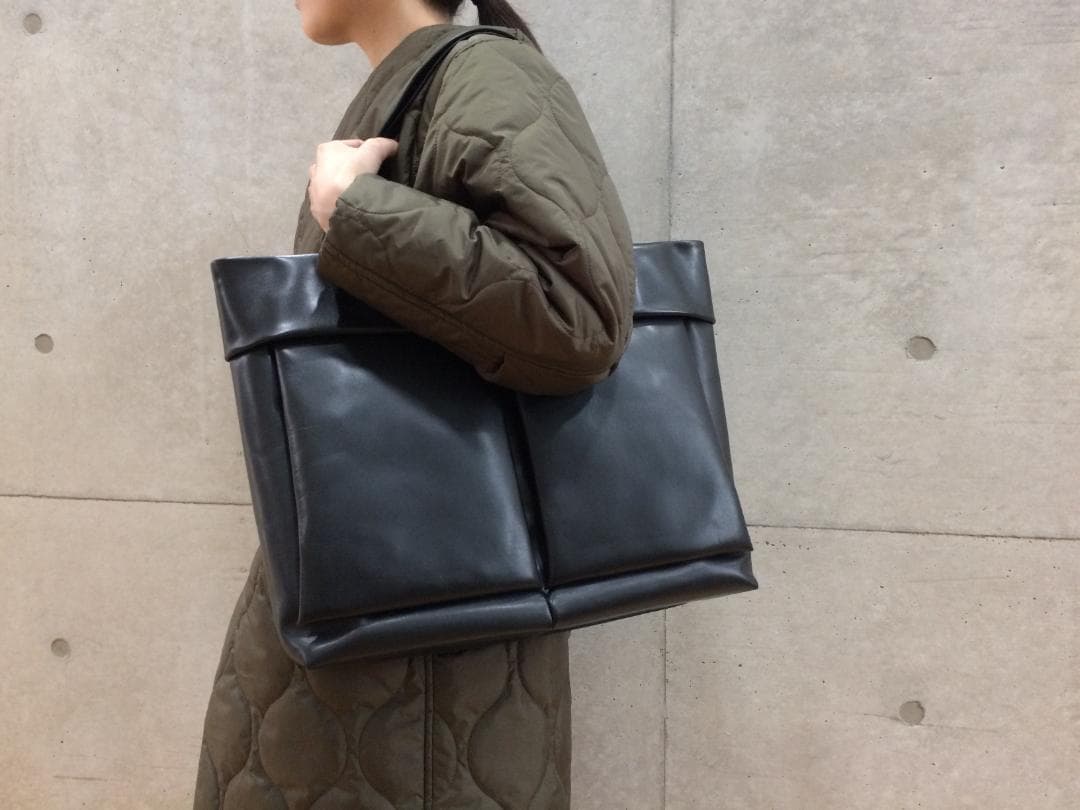 HYKE × CHACOLI レザー トートバッグ