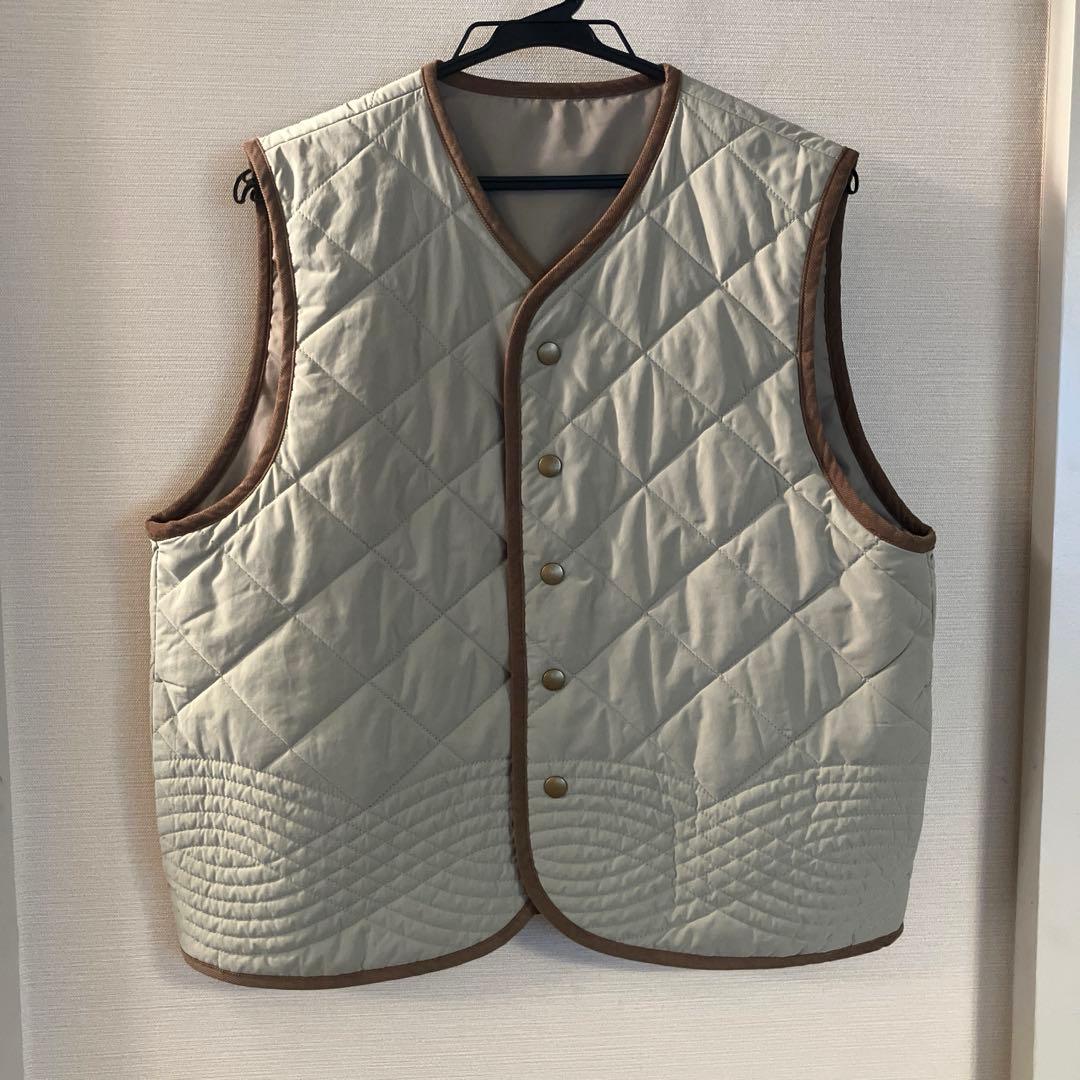 新品＊北欧暮らしの道具店キルティングベスト(ライトカーキ)