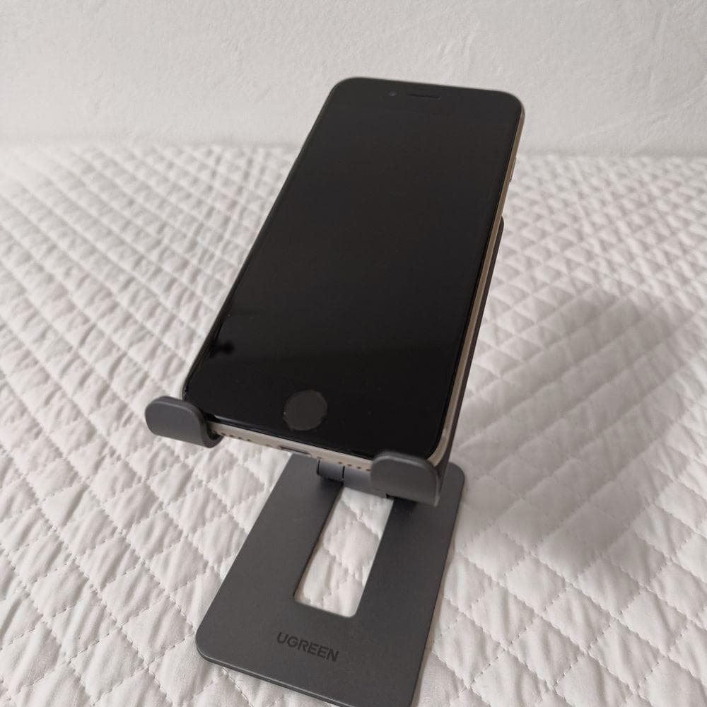 【美品】iPhone SE3 128GB SIMフリー 純正バッテリー