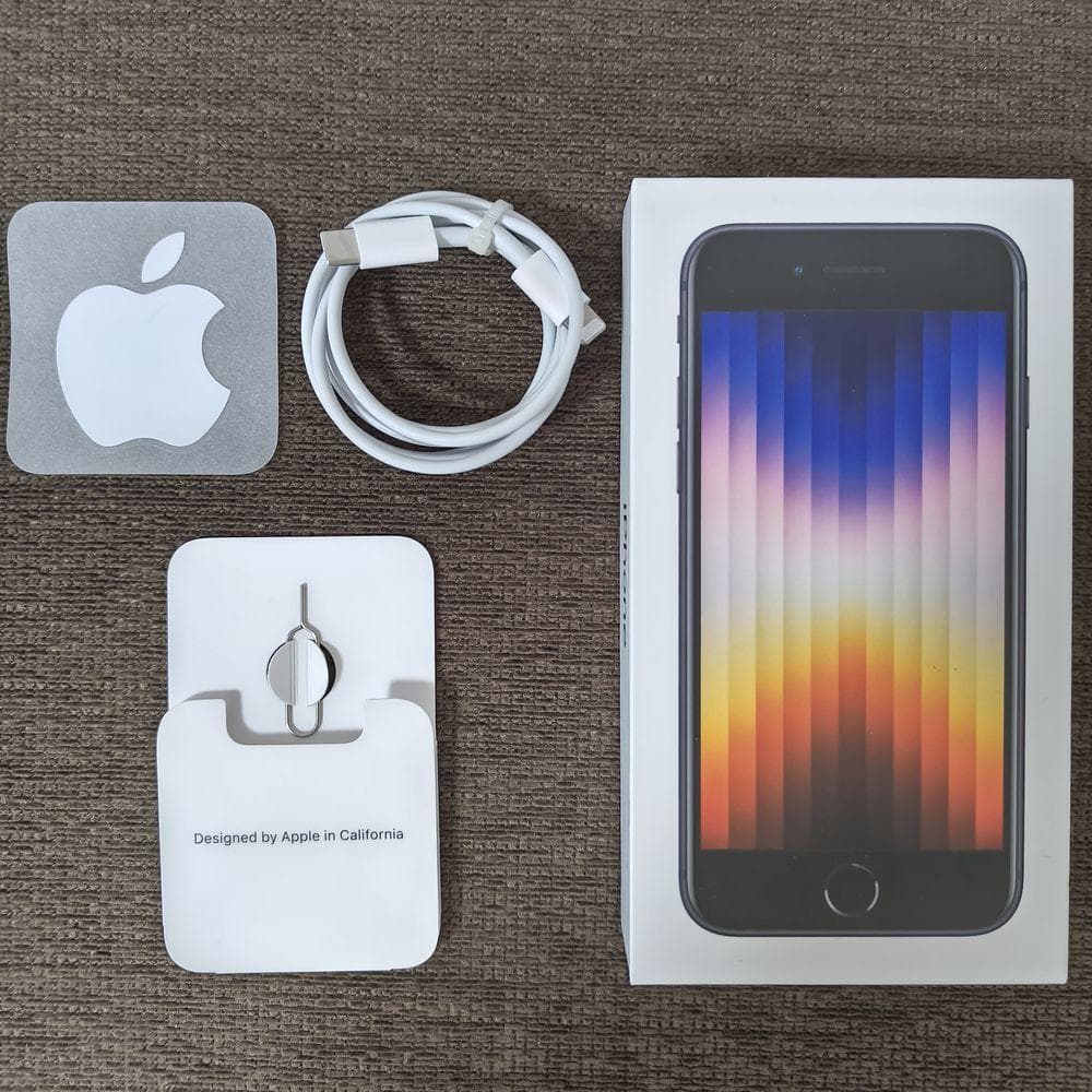 【美品】iPhone SE3 128GB SIMフリー 純正バッテリー