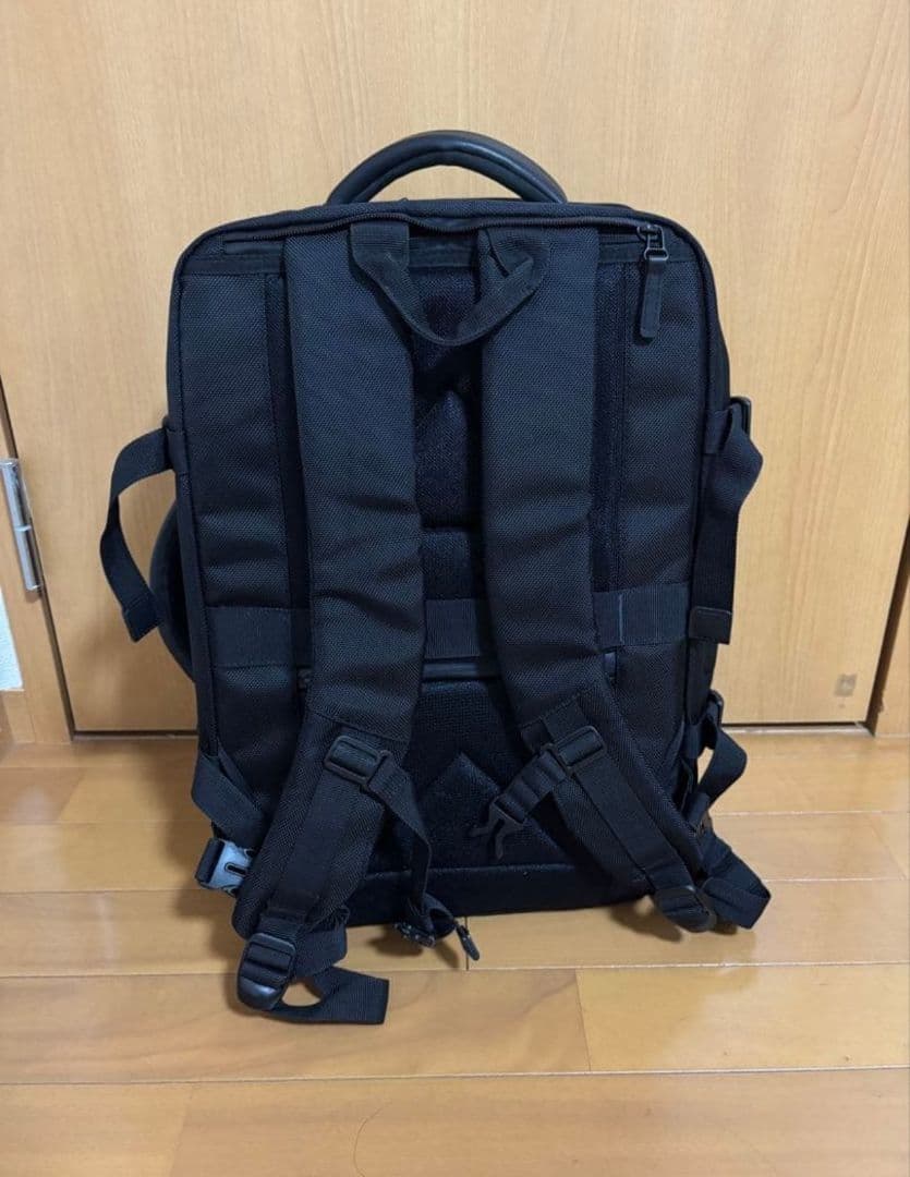 美品　SIMCLEAR ツナグバック　SQUARE Expandable 黒