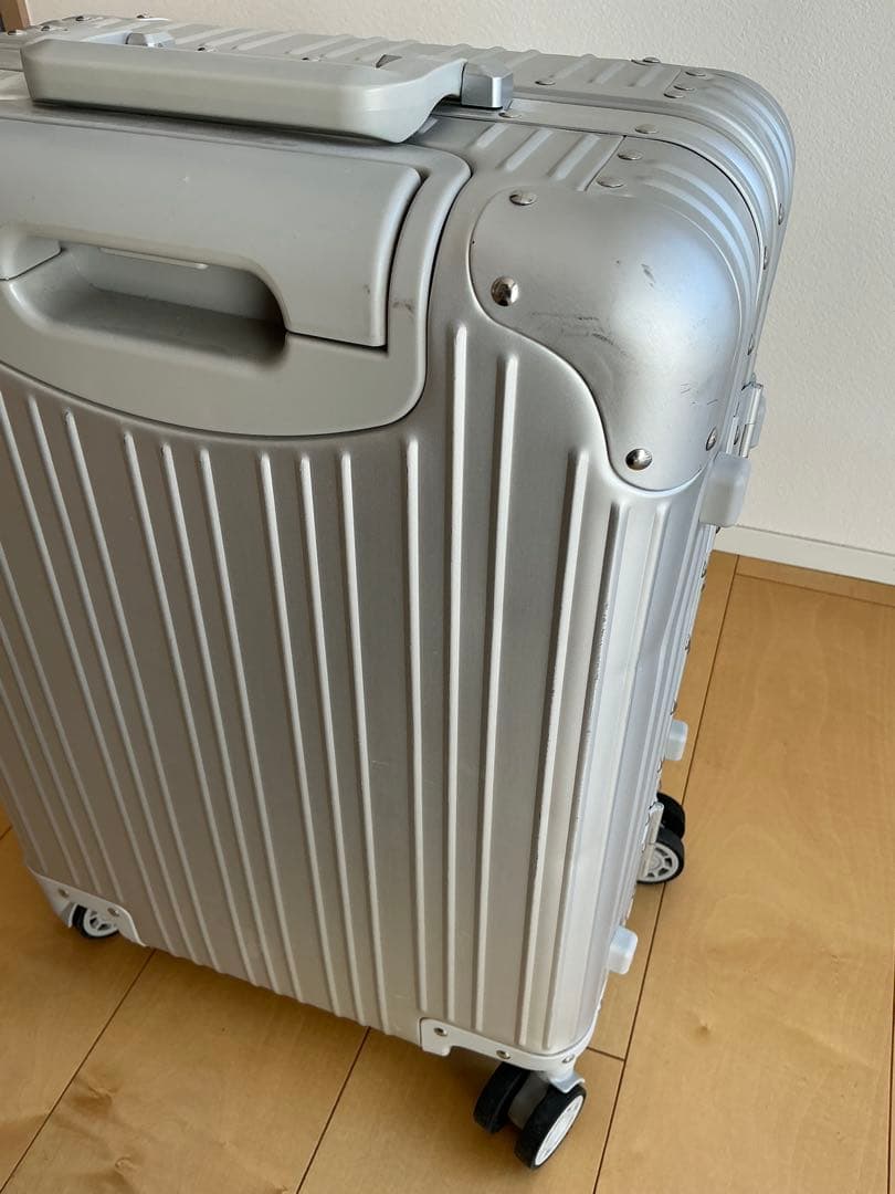 メルセデスベンツ　キャリーケース　スーツケース