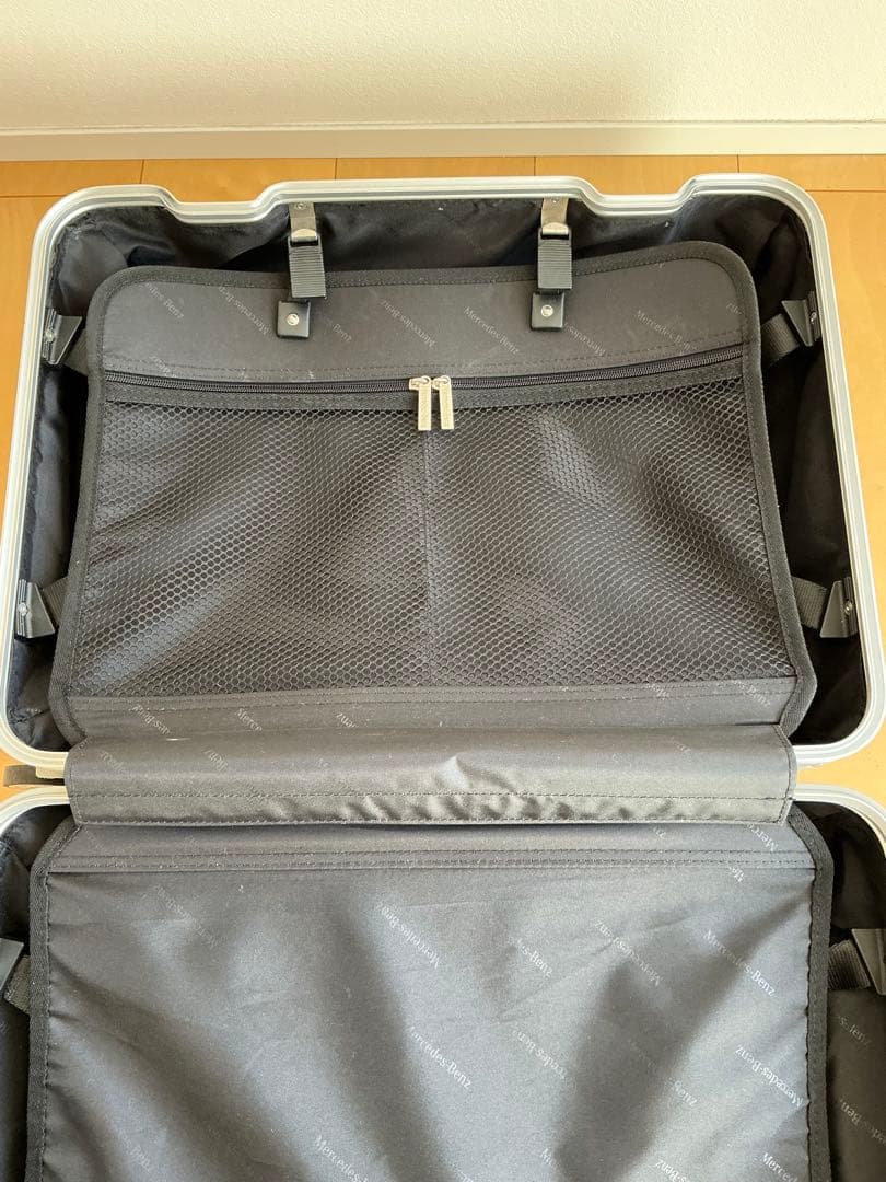 メルセデスベンツ　キャリーケース　スーツケース