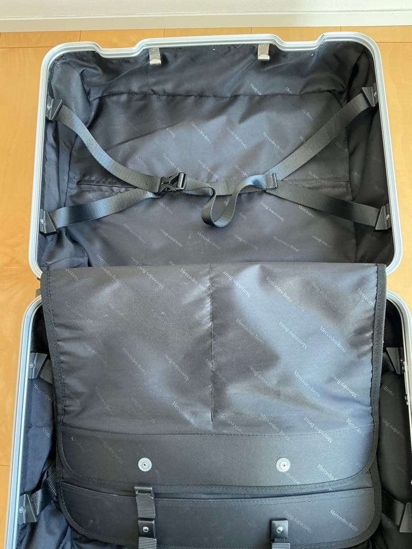 メルセデスベンツ　キャリーケース　スーツケース