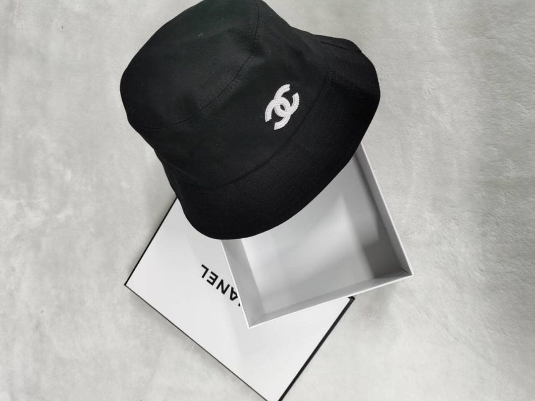 CHANEL ビーズ刺繍 ブラックバケットハット