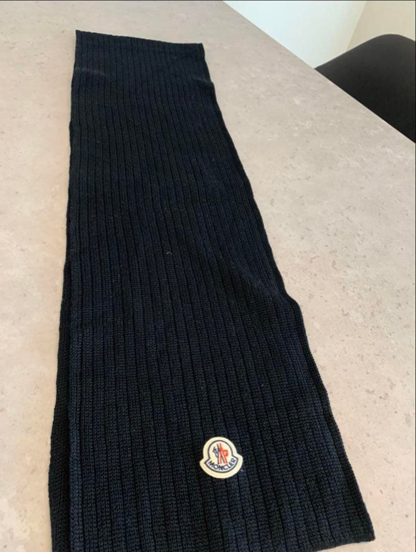 モンクレールマフラー