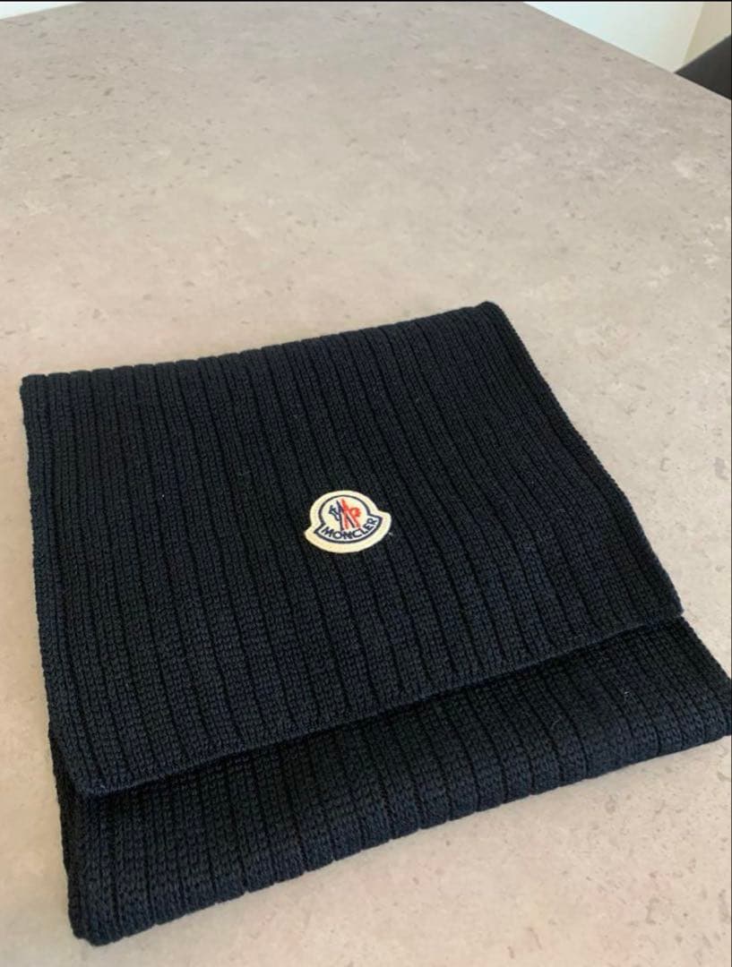 モンクレールマフラー