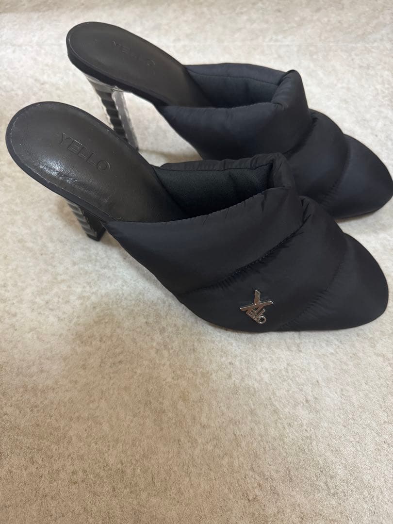 靴 YELLO NOIR MULES & LEG WARMERS