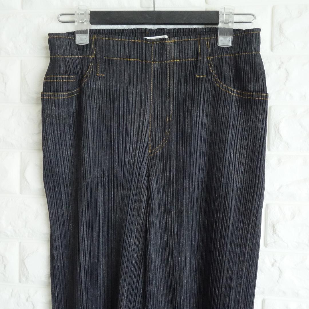 【極美品】プリーツプリーズ 黒ブラックデニム風パンツサイズ0