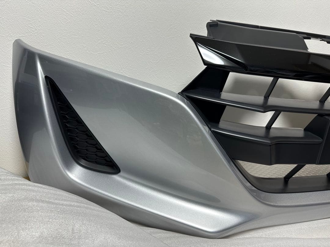 マ*コ様 HONDA S660 新品　純正　フロントバンパー グリル付　シルバー