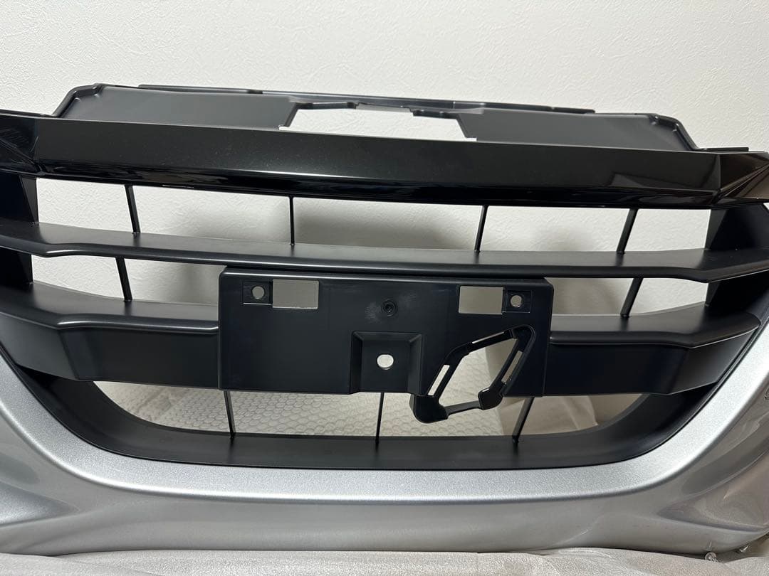 マ*コ様 HONDA S660 新品　純正　フロントバンパー グリル付　シルバー