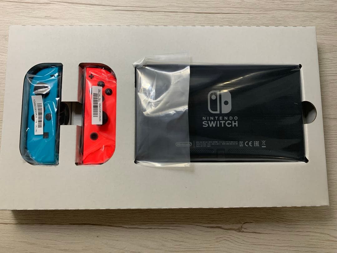 Nintendo Switch本体(箱あり) +未開封保護フィルム付