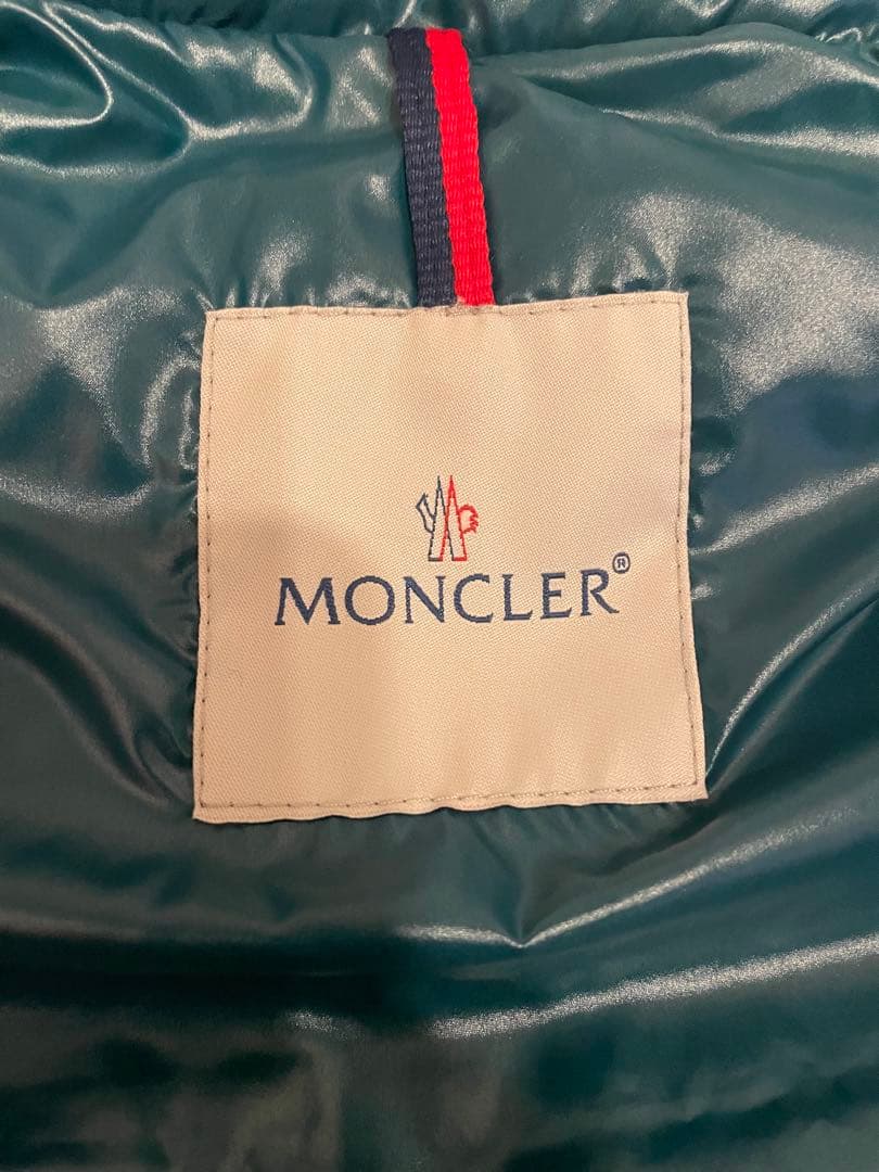 【美品】【MONCLER】モンクレール　ダウンベスト　エメラルドグリーン