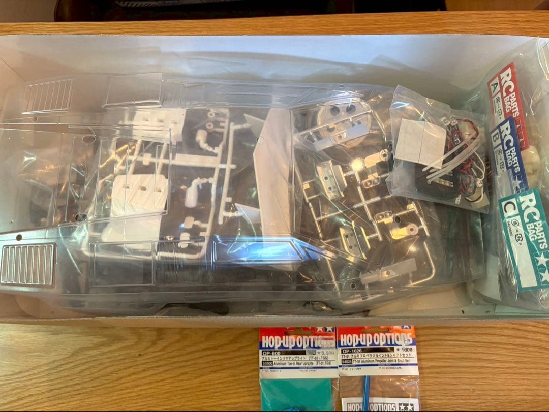 タミヤ 1/10 RC ランボールギーニ カウンタック LP500 ( 新品 )