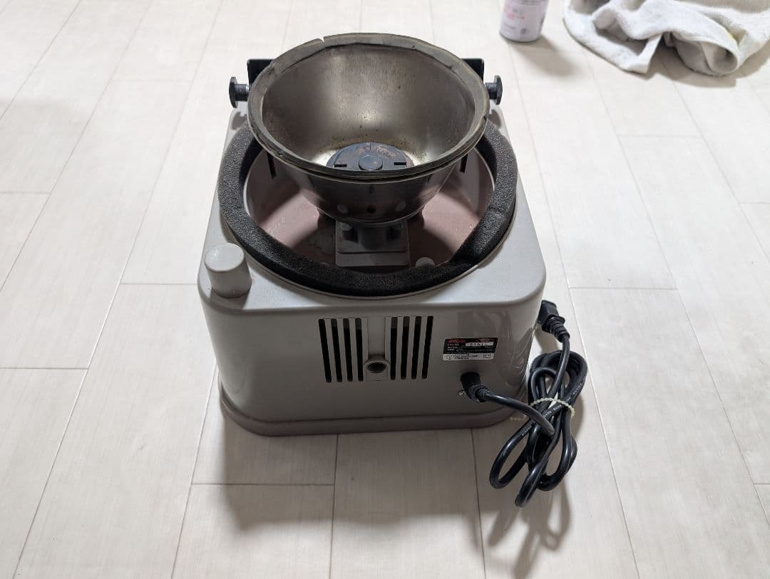 自作ボールスピナー(リョービ fg18使用)ボウリングボール アブラロンバット付